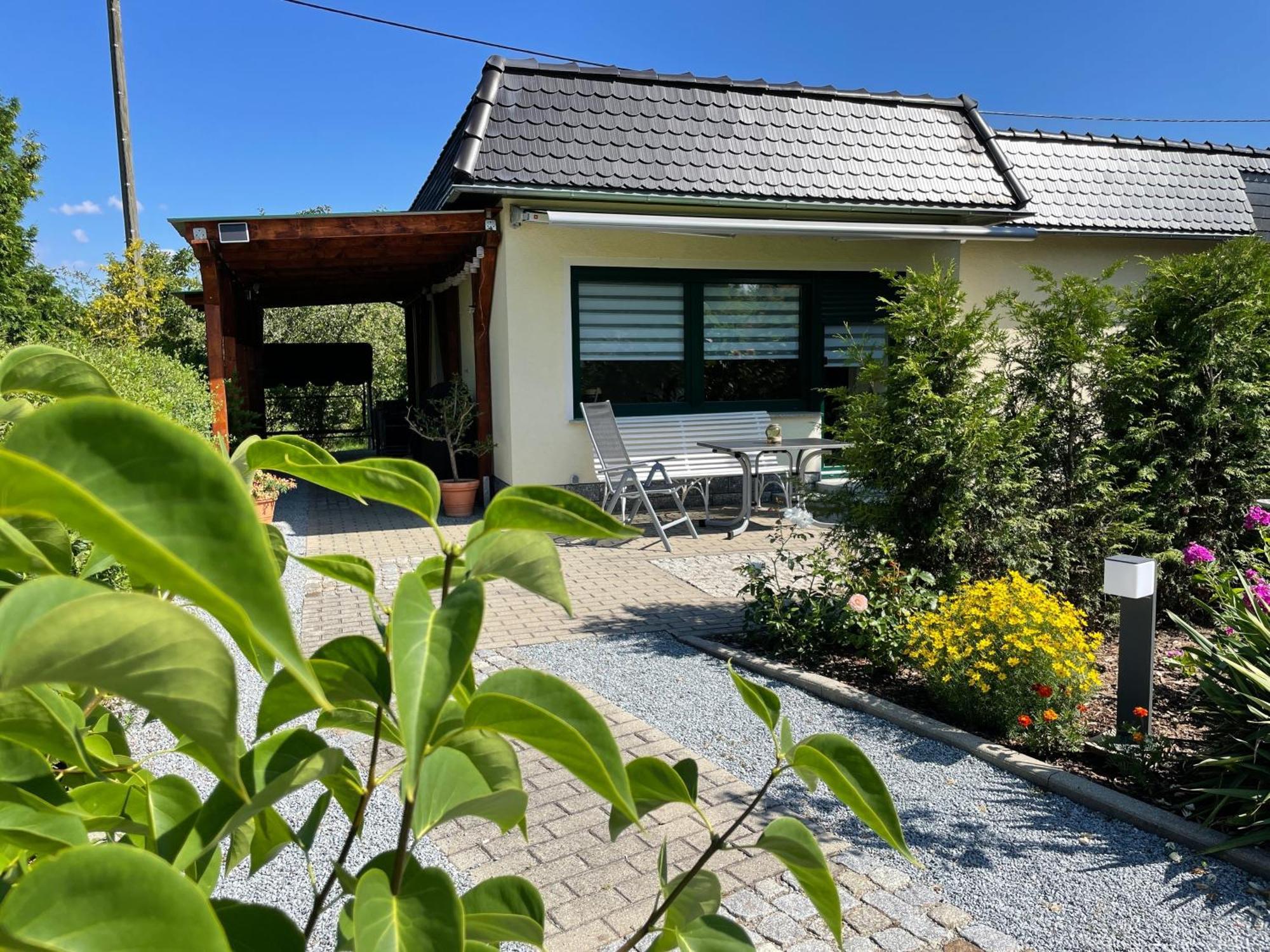Ferienhaus Amare Mit Fasssauna, Eigener Terrasse & Kamin バウツェン エクステリア 写真